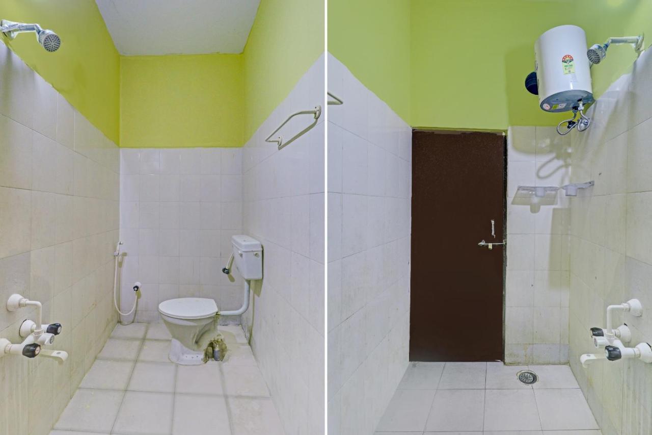 OYO 81589 Aruna Dwraka Homes Hyderabad Bagian luar foto